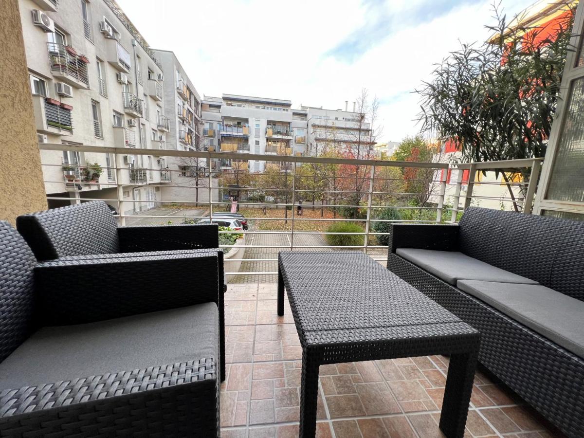 Center Budget Apartment Inside Free Parking Self Check-In Free Streaming Ac Balcony Budapest Exterior foto